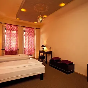 Oriental House Hostel