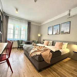 Apartahotel Wozna 11 Stare, Poznan