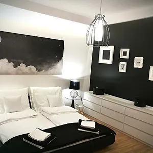 Black&white Apartment- Wierzbowa 5 Apartament